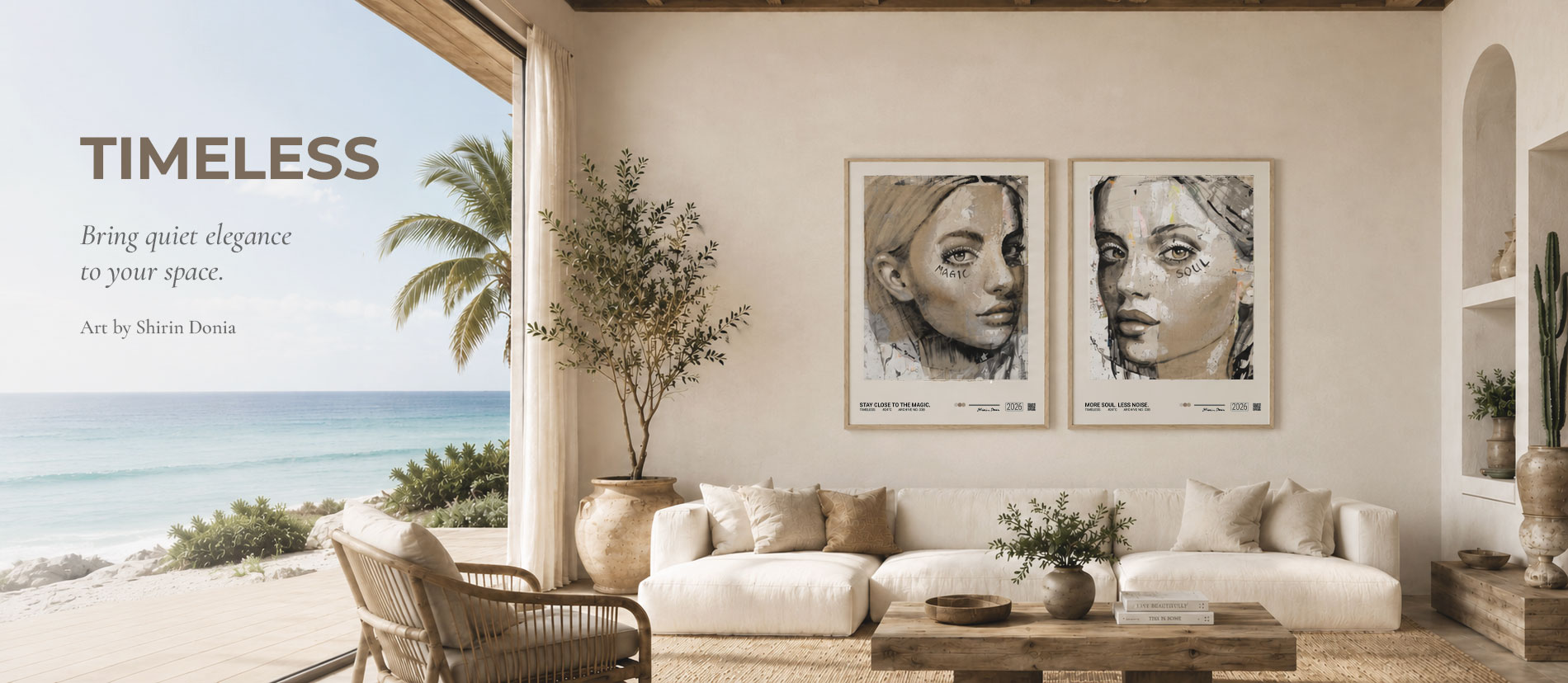 Timeless Fine-Line-Porträt-Kunstdrucke in einem ruhigen, neutral gehaltenen Interieur mit Küstenflair, das Ruhe und zeitlose Eleganz ausstrahlt.