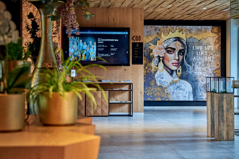 Auftragskunst für die HOCHKÖNIGIN Mountain Resort