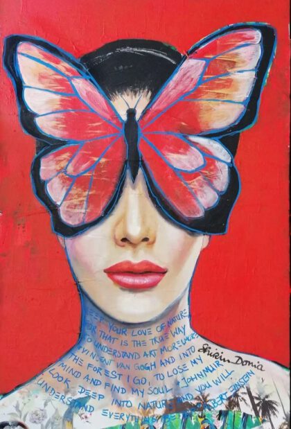 RED BUTTERFLY, handveredelter Print von Shirin Donia